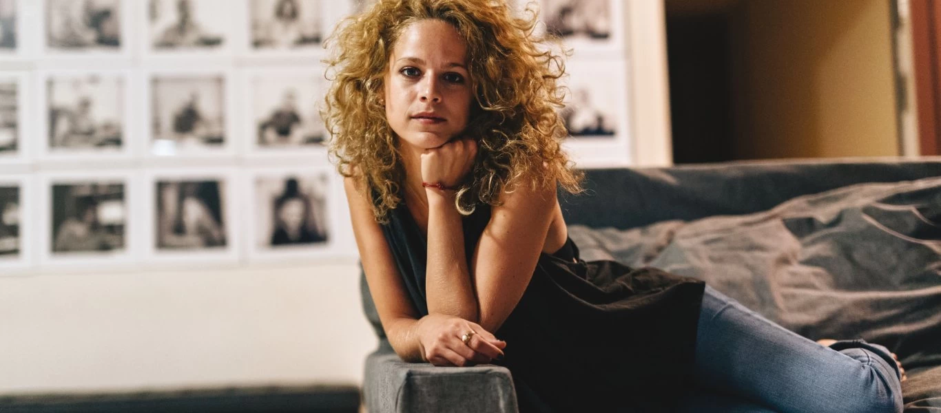 Έλλη Τρίγγου: Η ηθοποιός από την Πάτρα - Από τον Σαίξπηρ στη γνωστή σειρά της τηλεόρασης (φωτο)